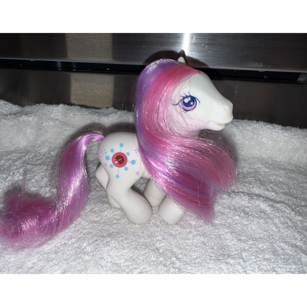 G3 Hasbro My Little Pony Friendship Ball Jewel‎ Pony WINTERBERRY